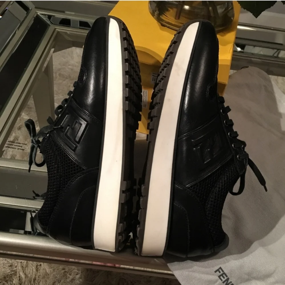 FENDI leather sneakers - Picture 4 of 9